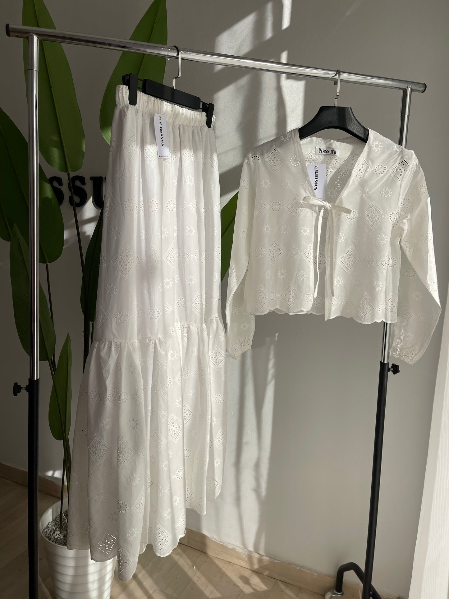 ENSEMBLE BRODERIE