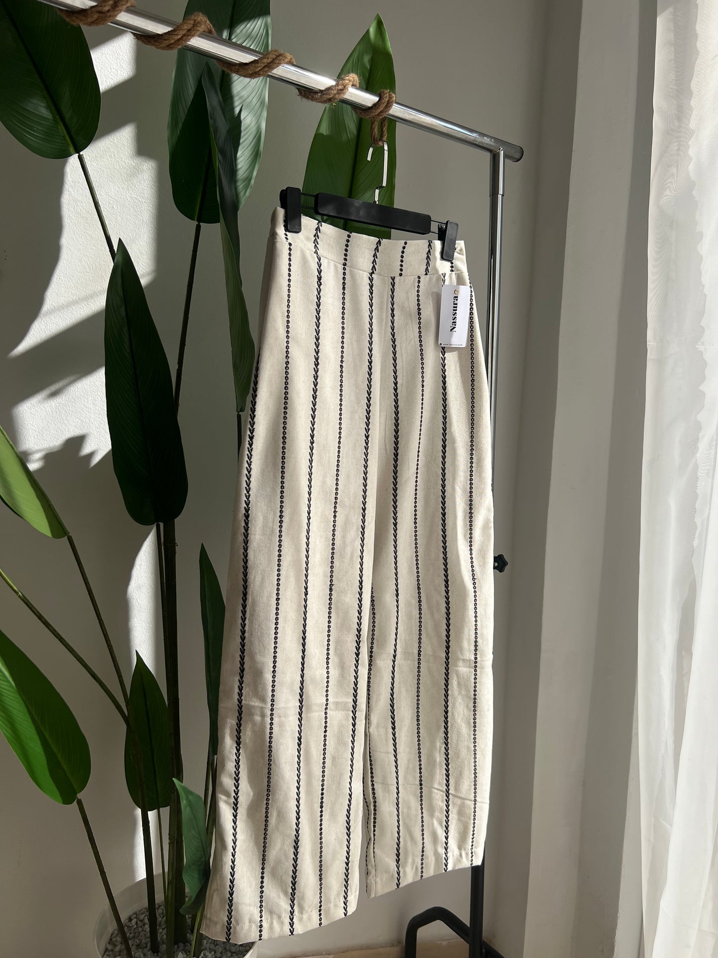 PANTALON EN LIN BRODERIE ANGLAISE