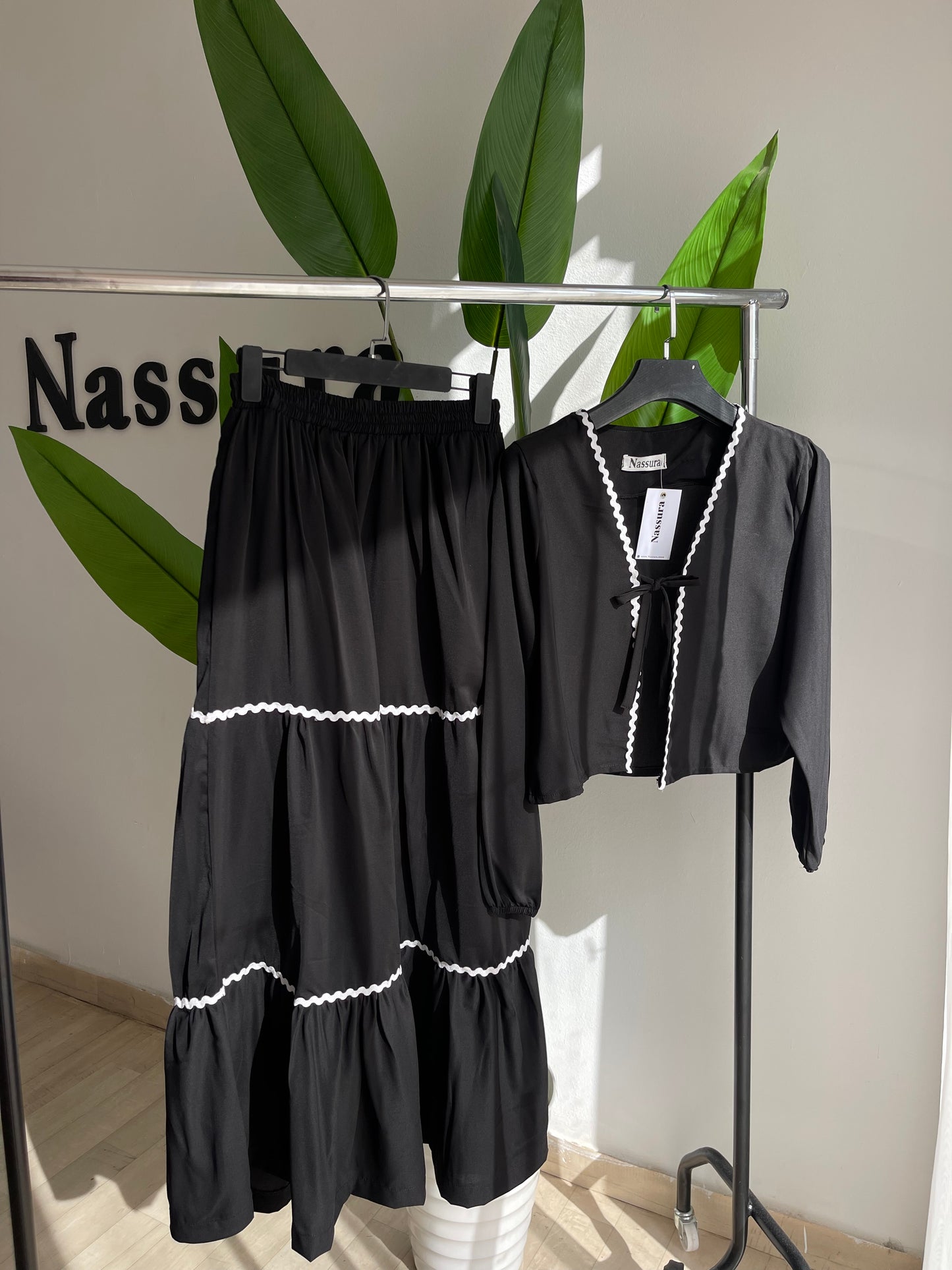 ENSEMBLE WVES NOIRE EN CREPE