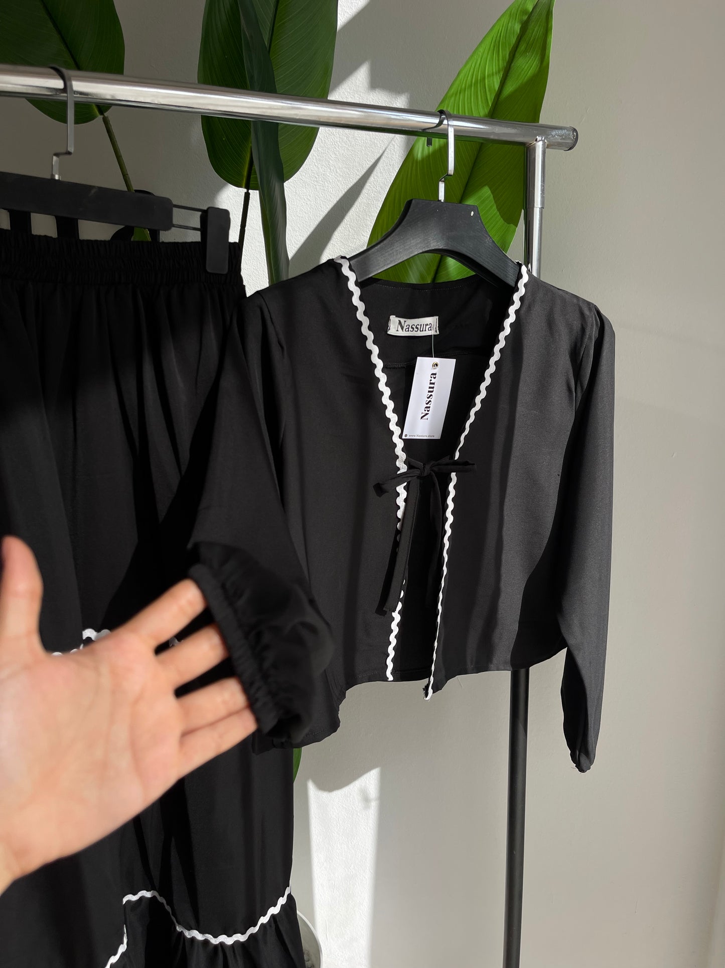 ENSEMBLE WVES NOIRE EN CREPE