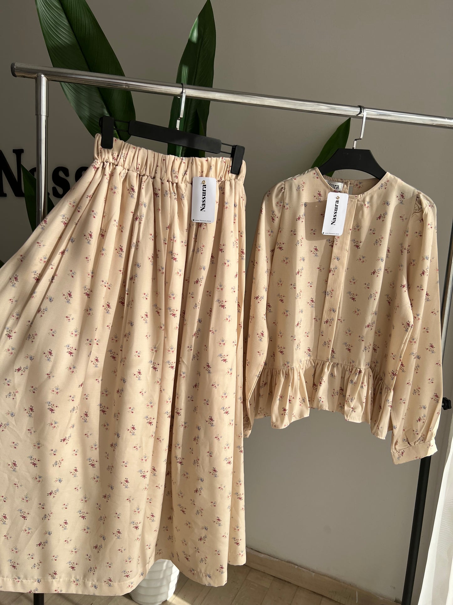 ENSEMBLE A FLEUR EN LIN COTON