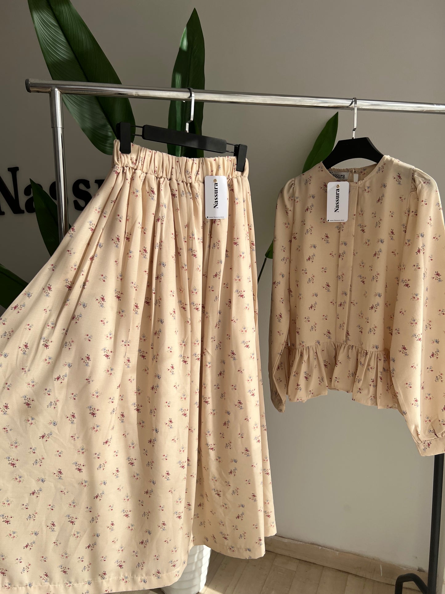 ENSEMBLE A FLEUR EN LIN COTON