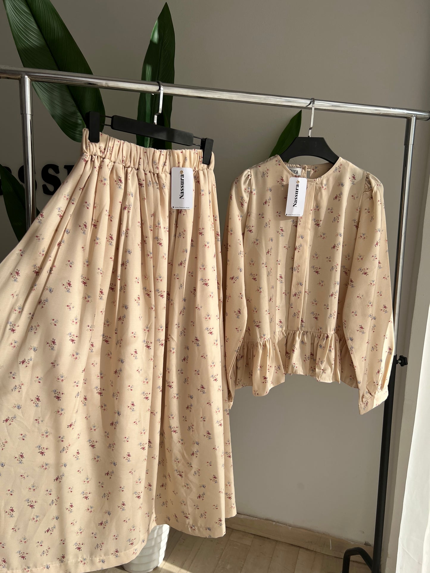 ENSEMBLE A FLEUR EN LIN COTON
