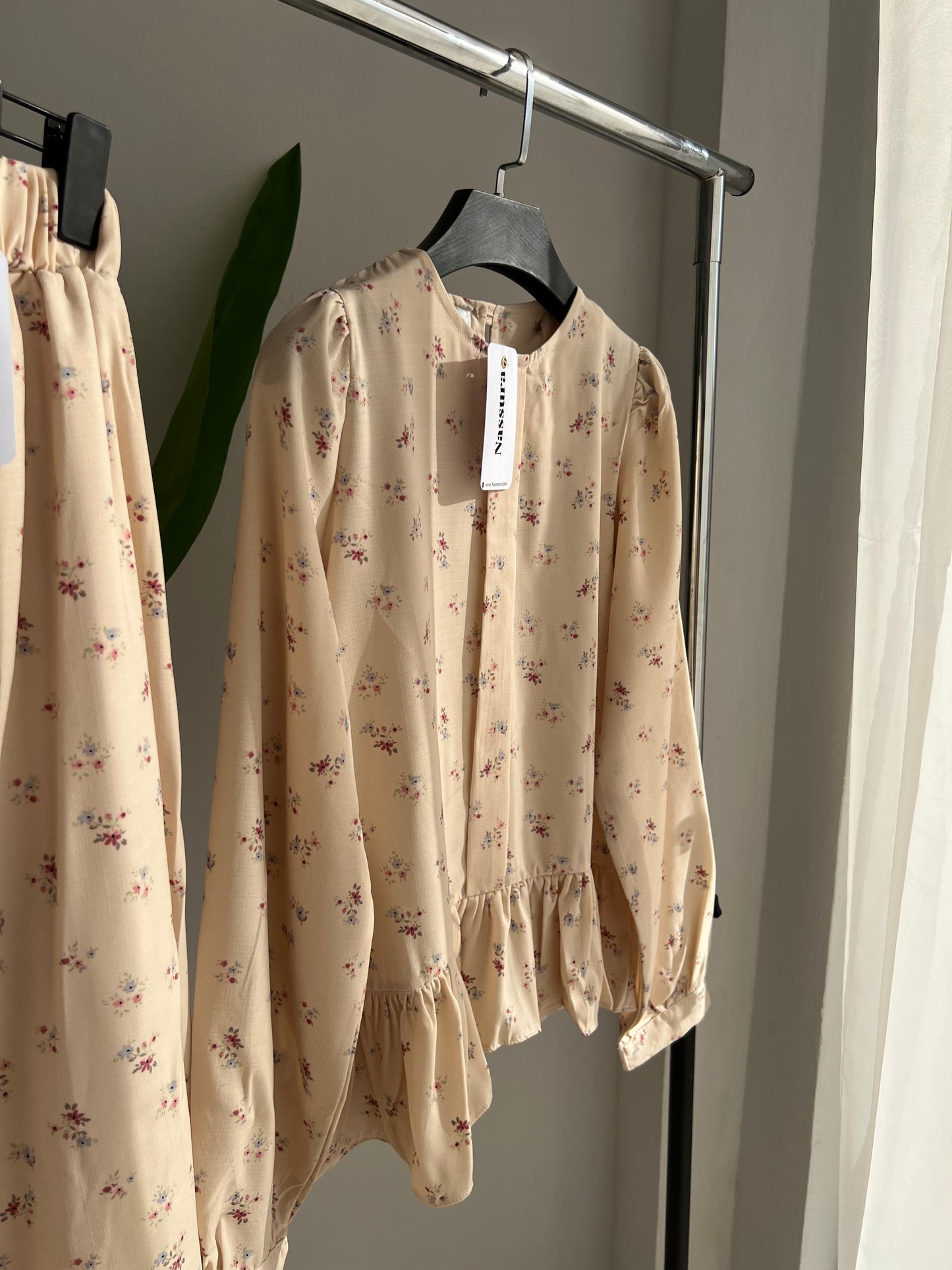 ENSEMBLE A FLEUR EN LIN COTON