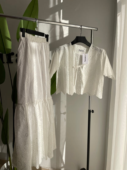 ENSEMBLE BRODERIE ANGLAISE DEMI MANCHE