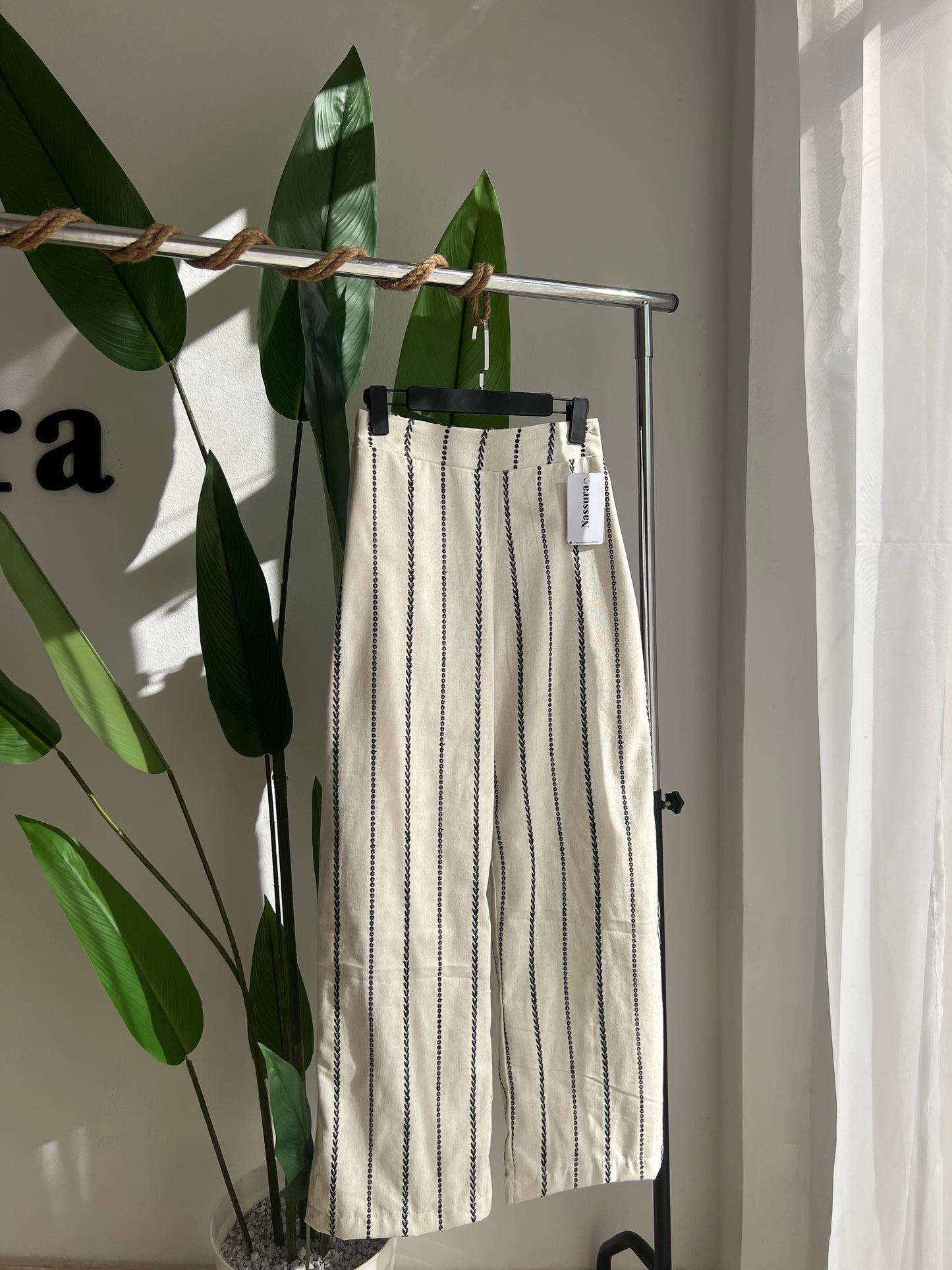 PANTALON EN LIN BRODERIE ANGLAISE