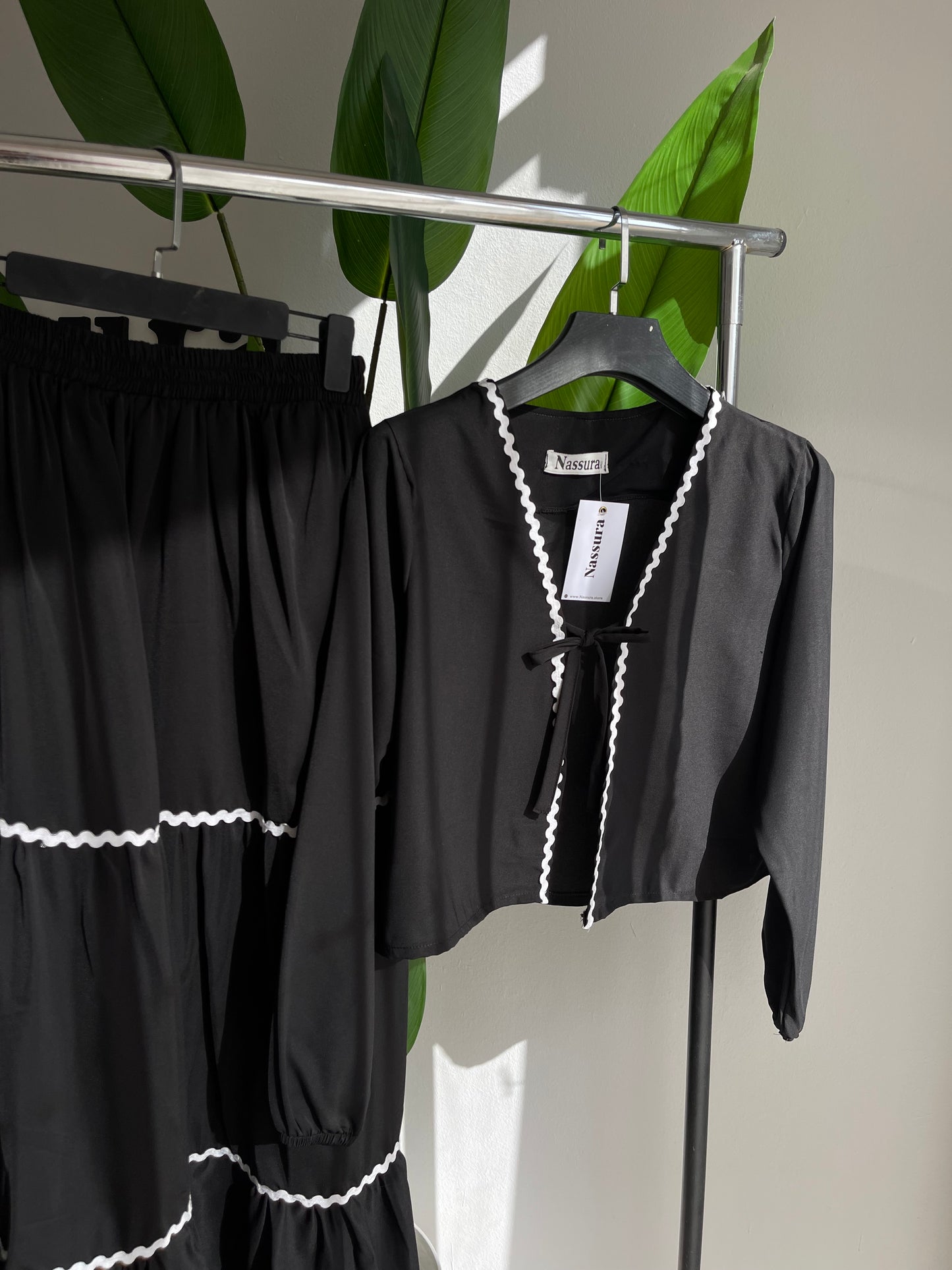 ENSEMBLE WVES NOIRE EN CREPE