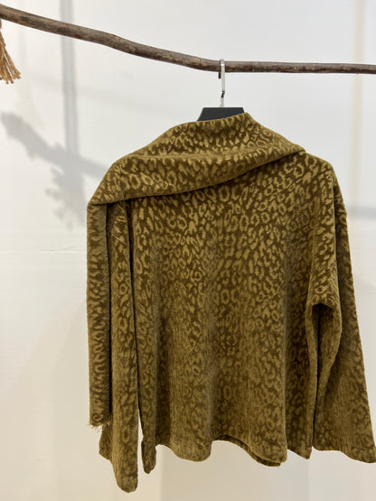 PULL EN LAINE AVEC ECHARPE