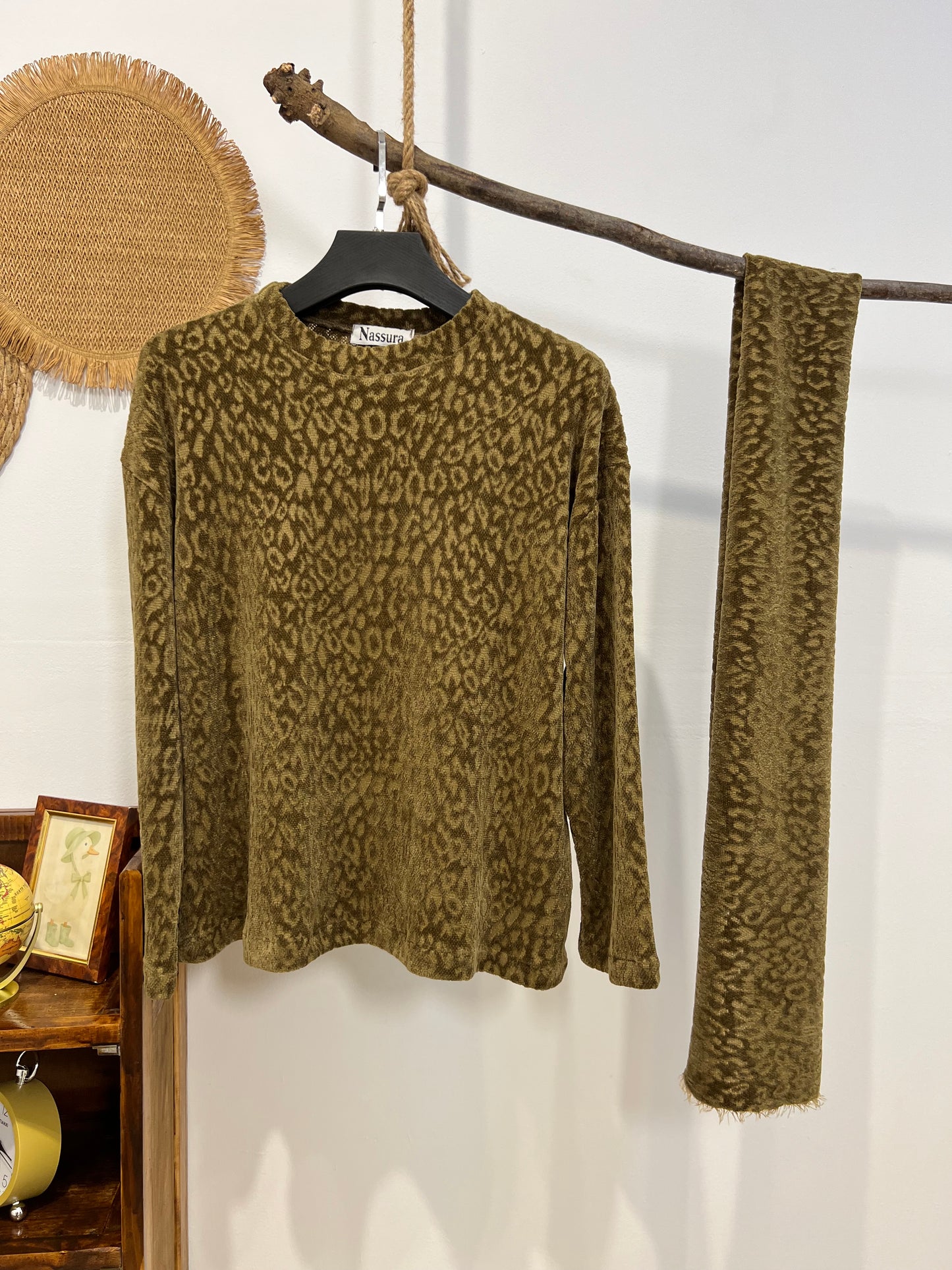 PULL EN LAINE AVEC ECHARPE