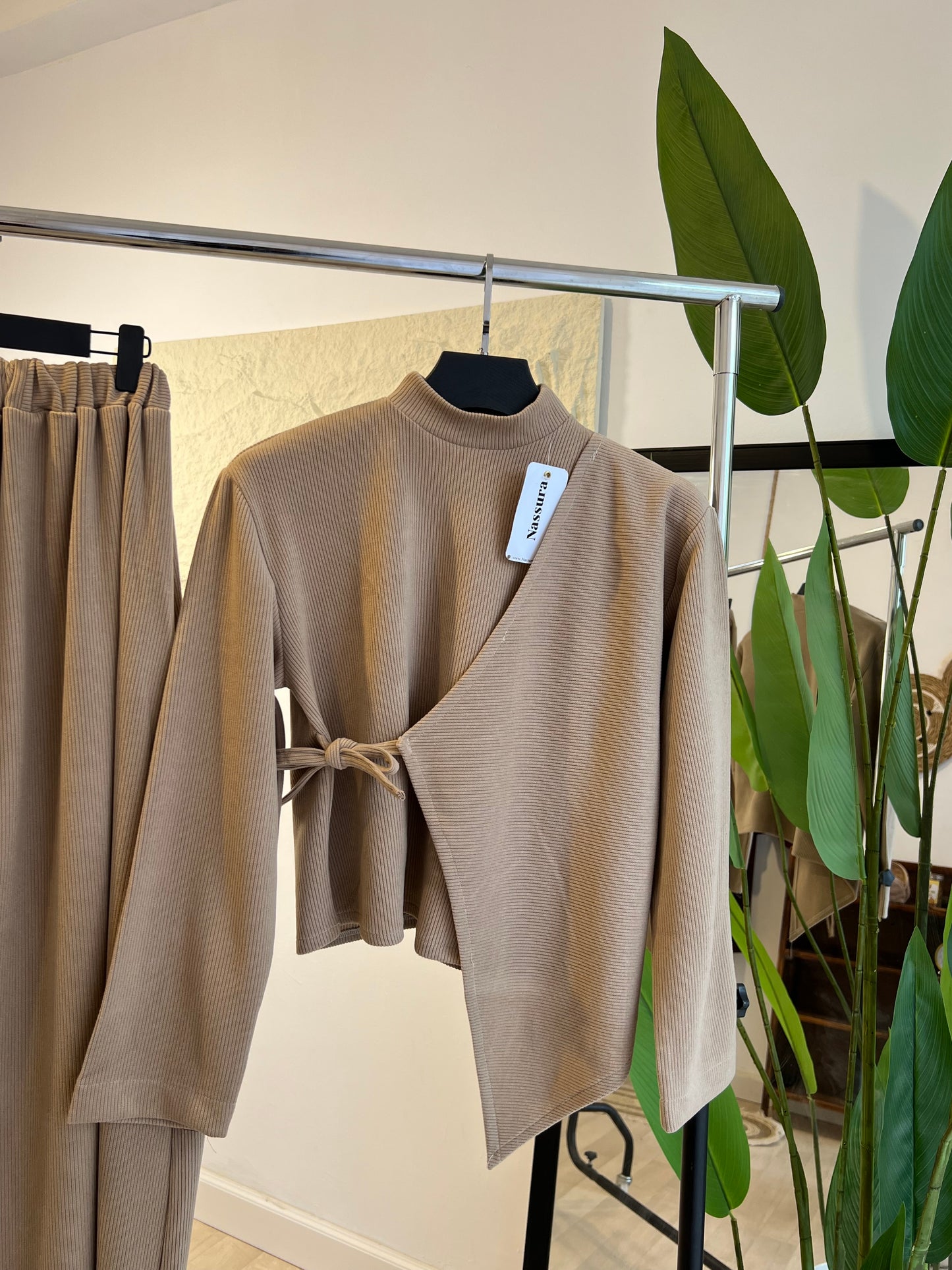 ENSEMBLE ROSE EN LAINE cotlé