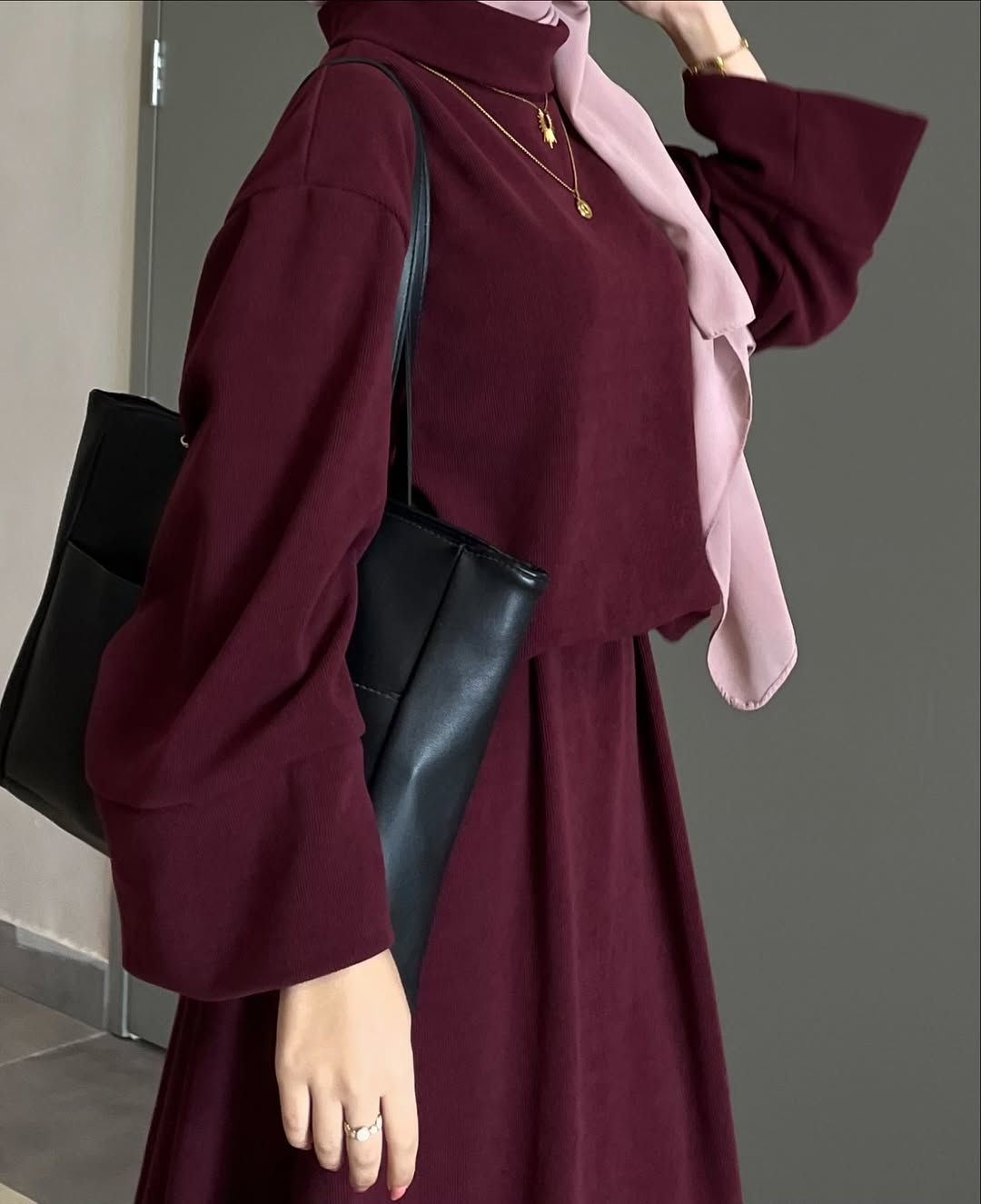 ENSEMBLE LIQUETE ET JUPE EN LAINE COTLE